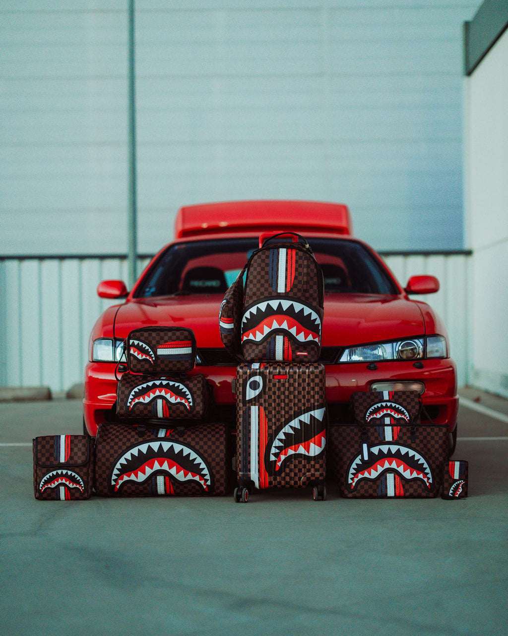 SPRAYGROUND Sharks In Paris Gt Crossover Clutch — product image 4