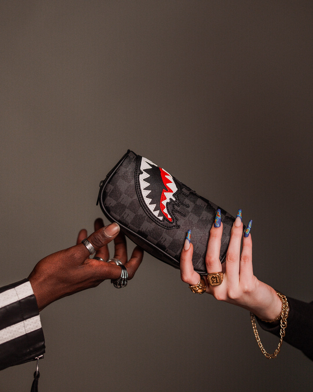 SPRAYGROUND Sharks In Paris Thunderdrip Pouch — product image 4