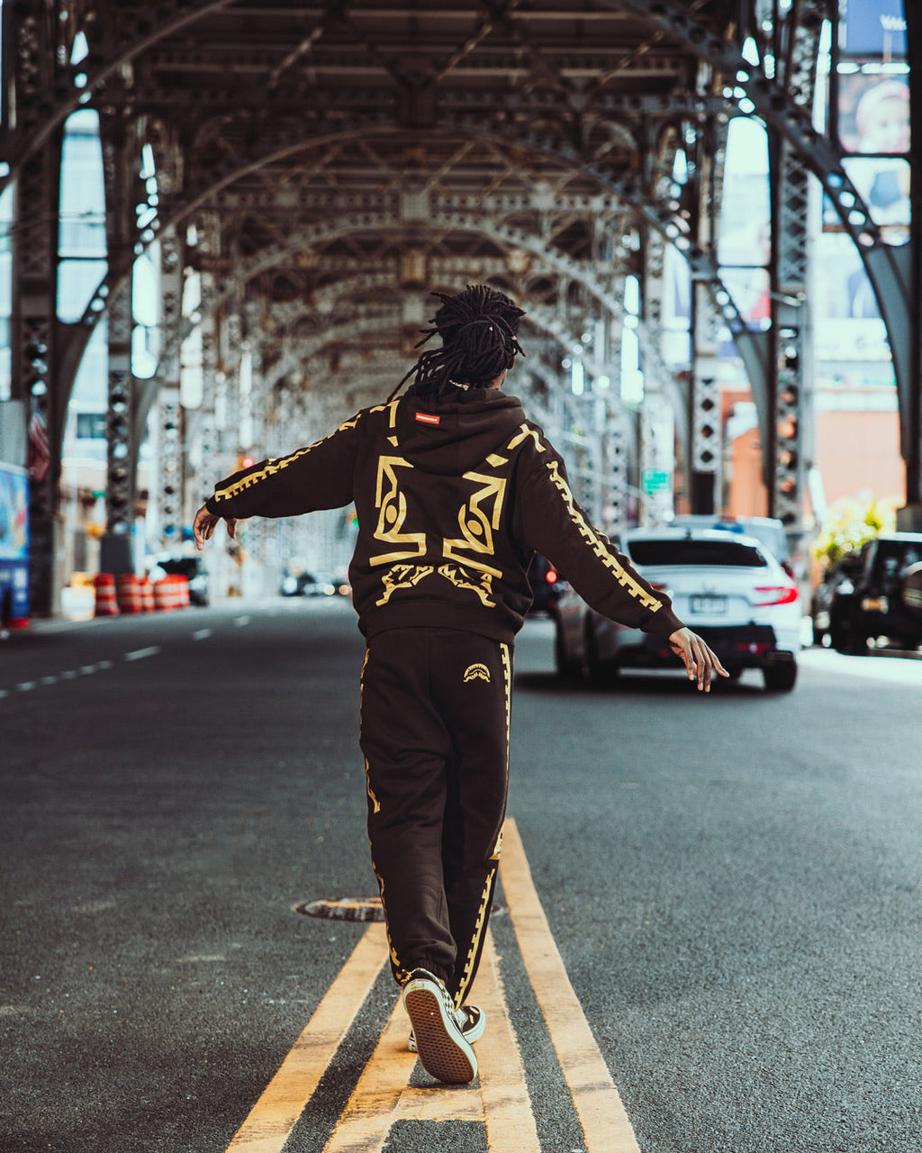 SPRAYGROUND A.I.9 African Intelligence Path To The Future Ii - Sandflower Collab Jogger — product image 4