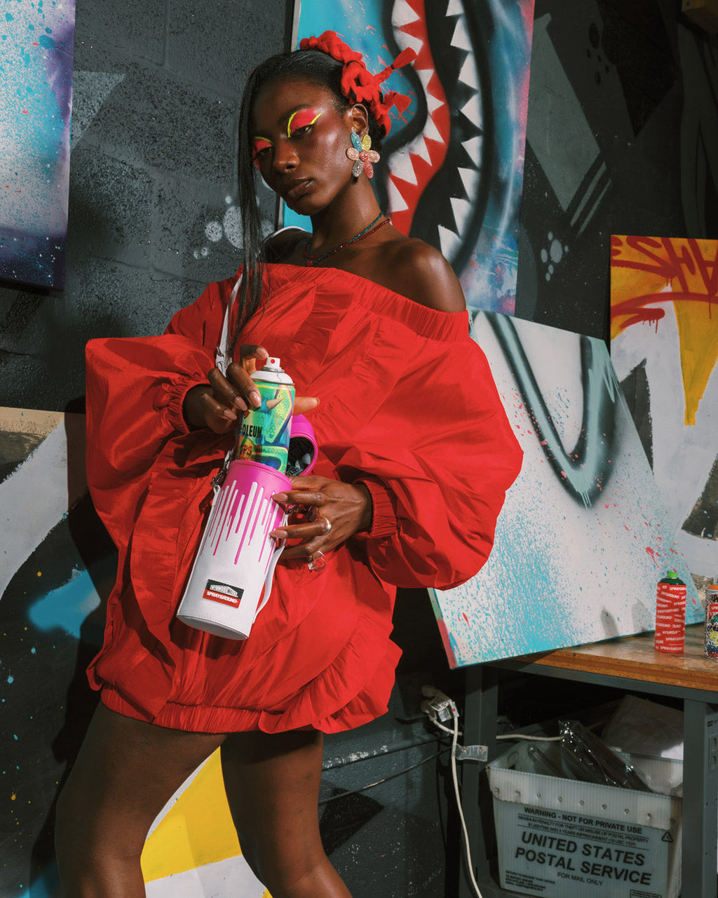 SPRAYGROUND Wynwood Walls Collab Water Bottle Or Spraycan Holder (Wht/Pnk) — product image 4