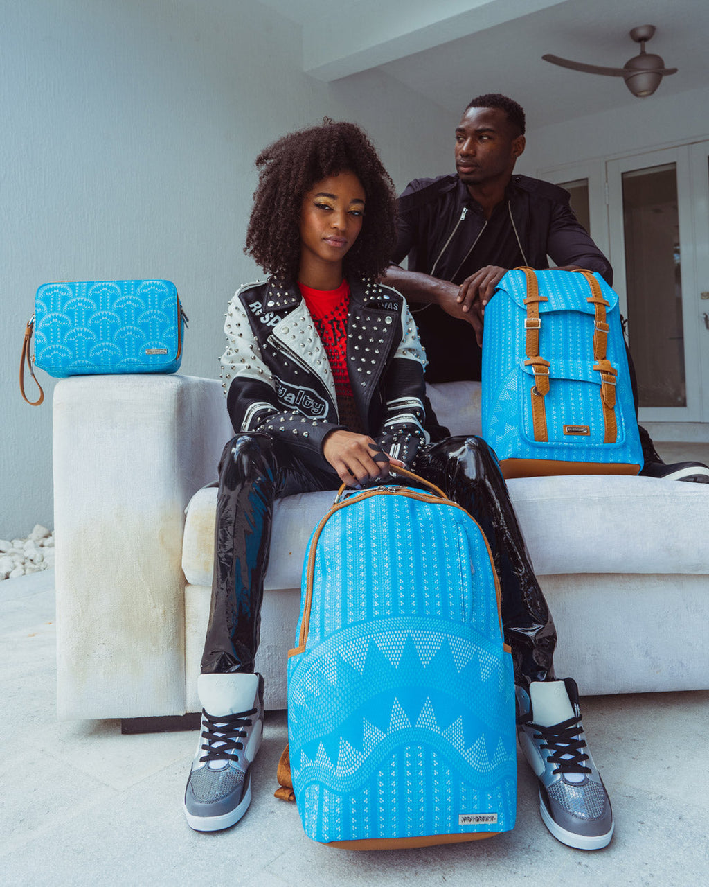 SPRAYGROUND Illuchains Turq Toiletry Bag — product image 6