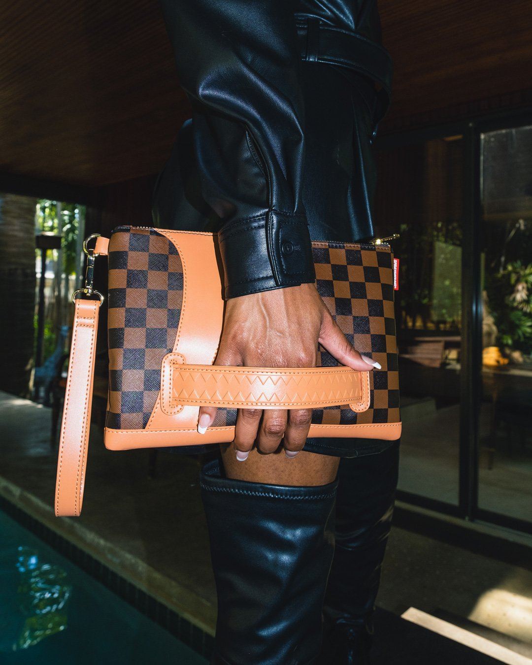SPRAYGROUND Henny Air To The Throne Crossover Clutch — product image 4