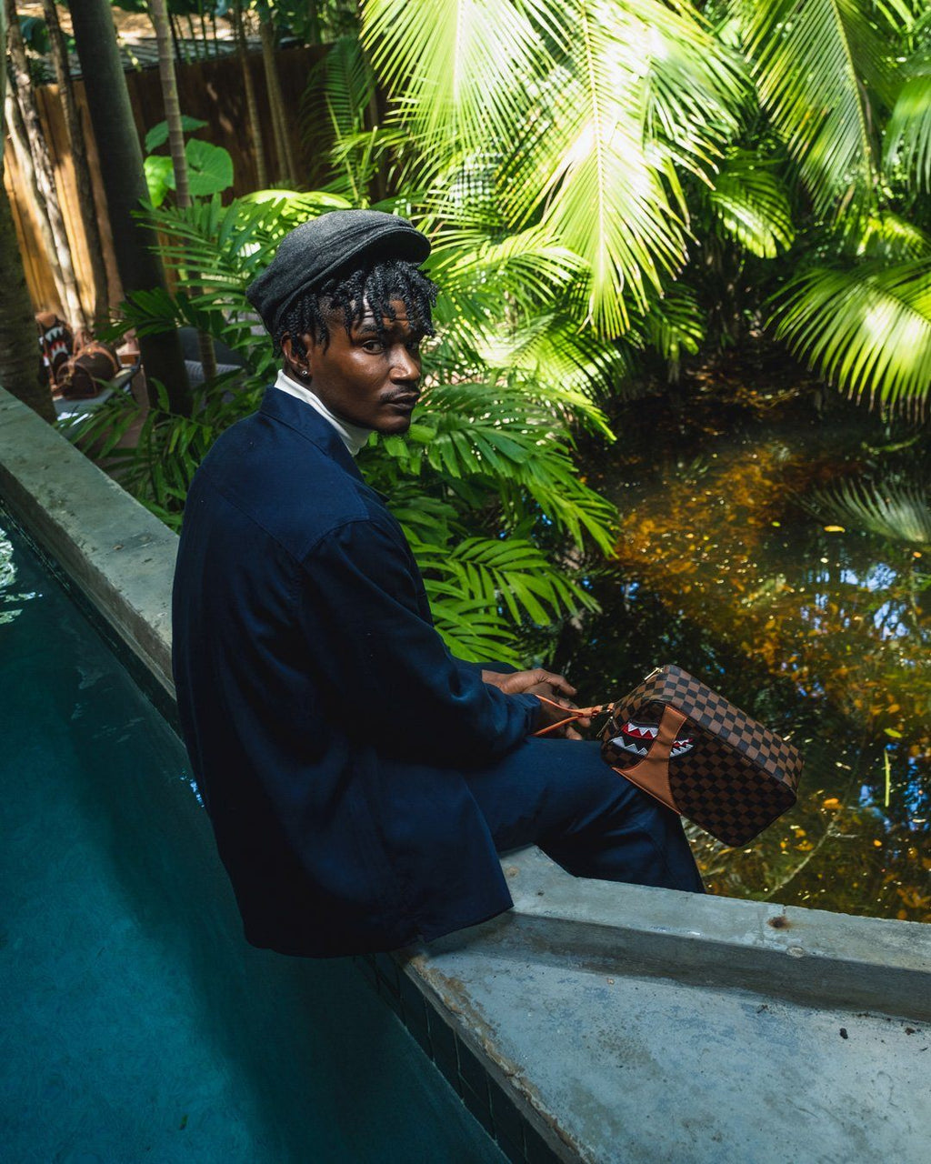 SPRAYGROUND Henny Air To The Throne Toiletry — product image 2
