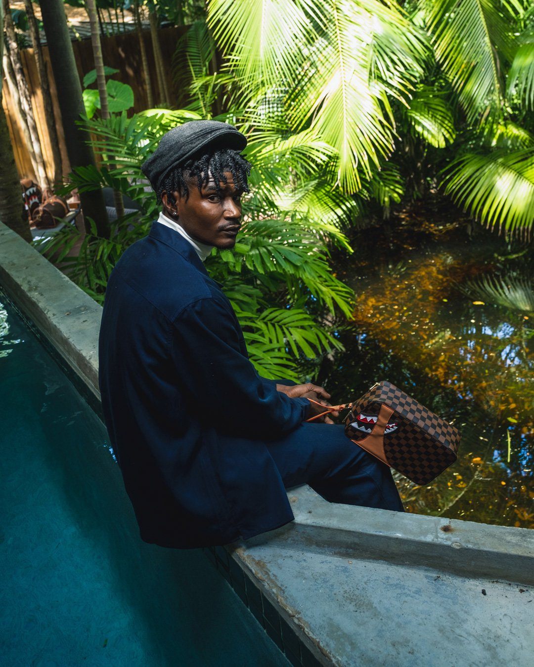 SPRAYGROUND Henny Air To The Throne Toiletry — product image 2