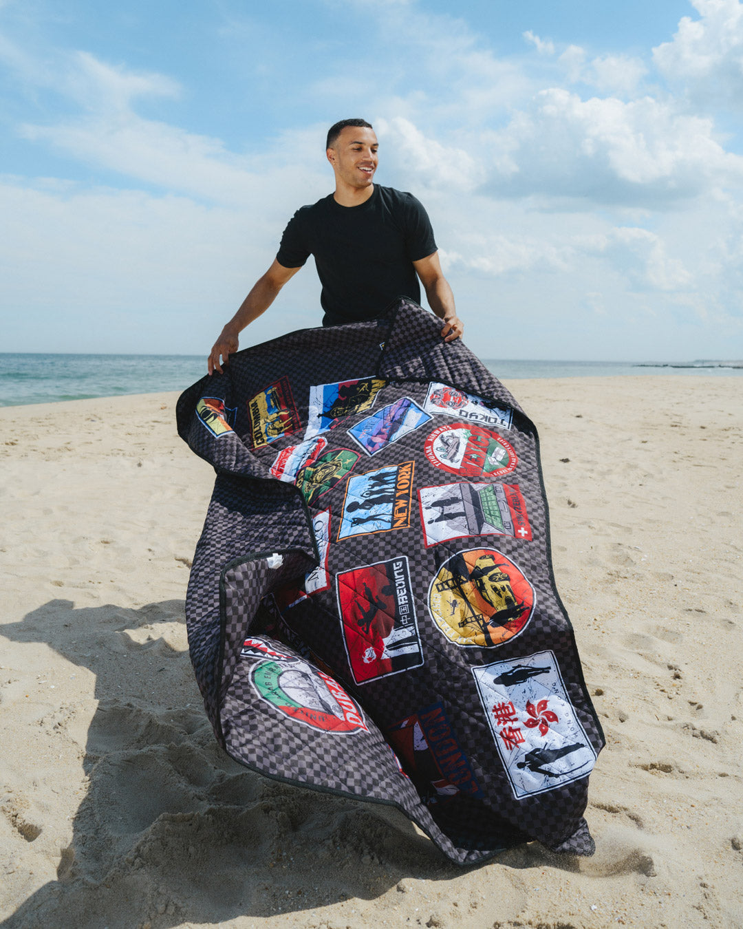 SPRAYGROUND Global Mogul Unlimited Miles Packable Beach Mat Blanket Water Resistant Convertible Tote — product image 4