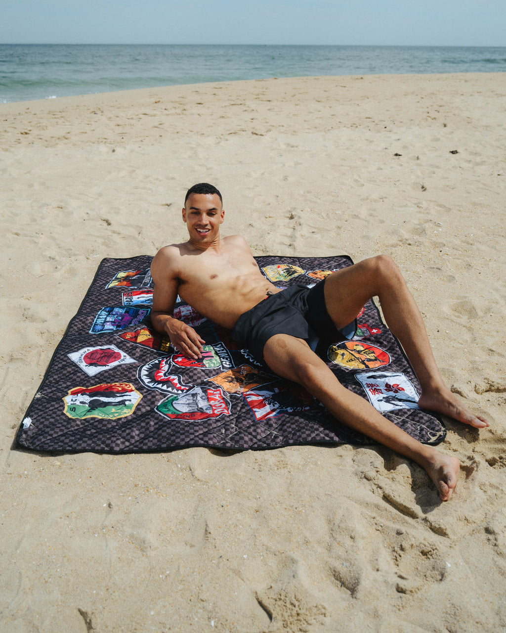SPRAYGROUND Global Mogul Unlimited Miles Packable Beach Mat Blanket Water Resistant Convertible Tote — product image 6