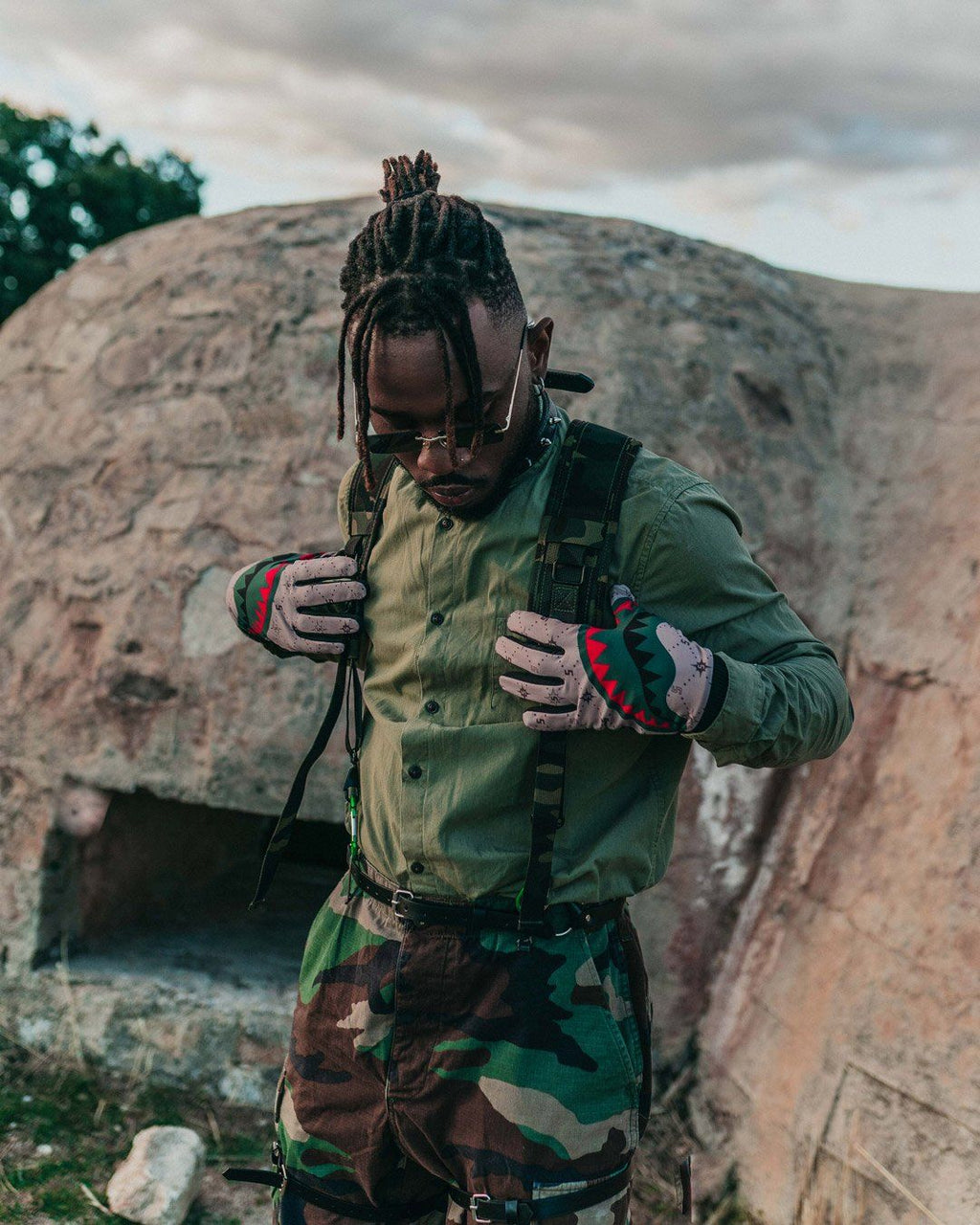 SPRAYGROUND Fifth Avenue Gloves — product image 5